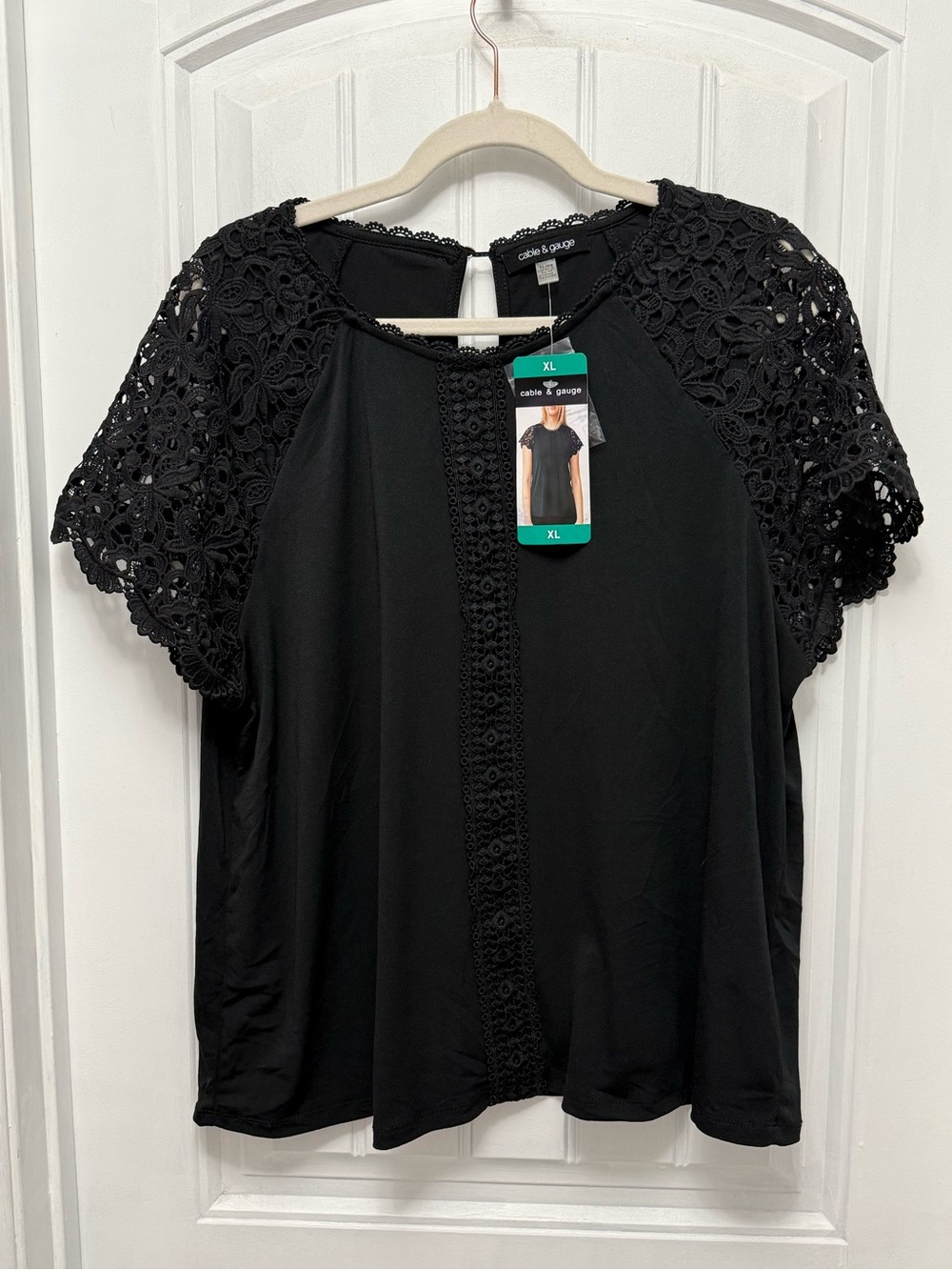 Cable and Gauge NWT Womens Short Sleeve Lacy Top Black Size XLarge (12-3)